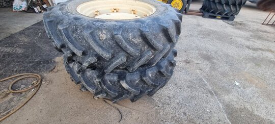TYM 동양 T860타이어  조합 16.9 34 타이어 