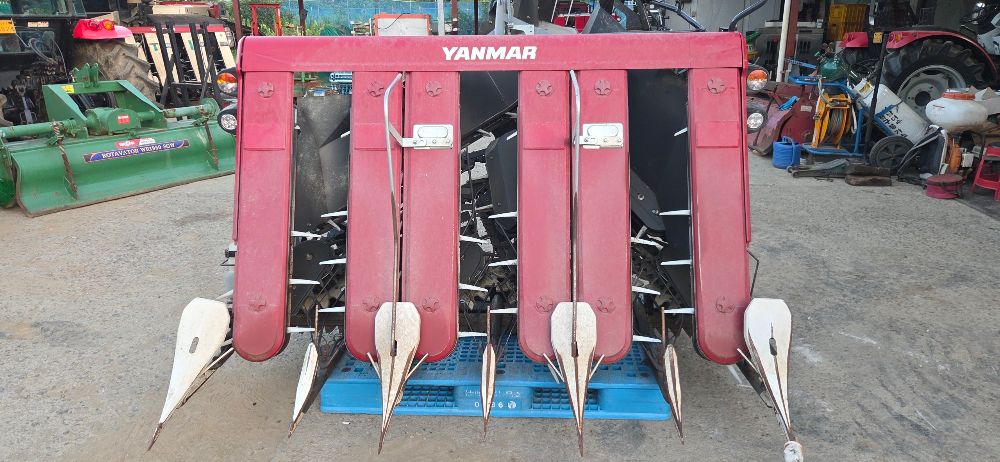 Yanmar Combine Harvester YH6140 (6Rows)