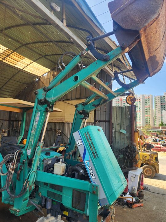대동 트랙터 L3301 (33마력) 3301. 로더