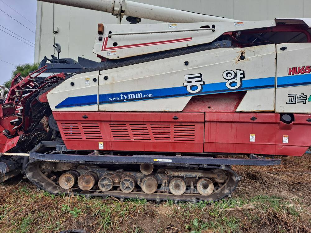 TYM Combine Harvester HU6500G (4Rows)