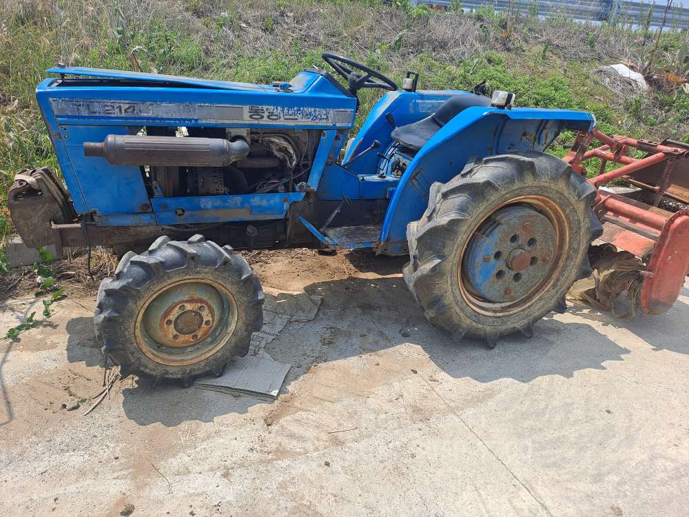 TYM Tractor TL2140 (21hp)