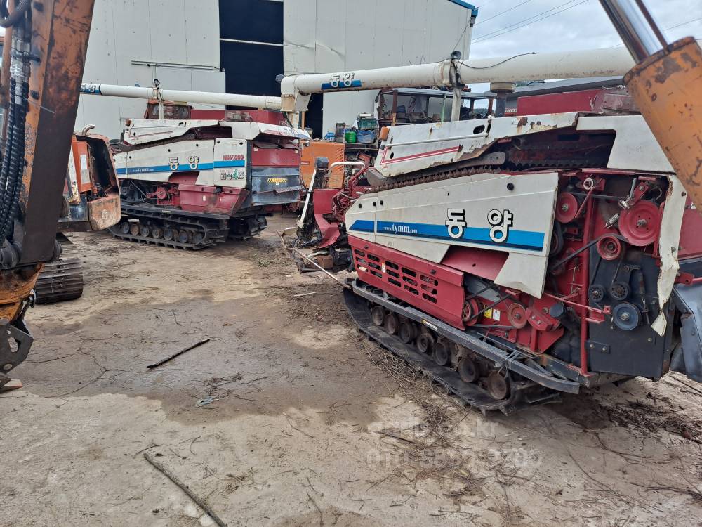 TYM Combine Harvester HU6500G (4Rows)