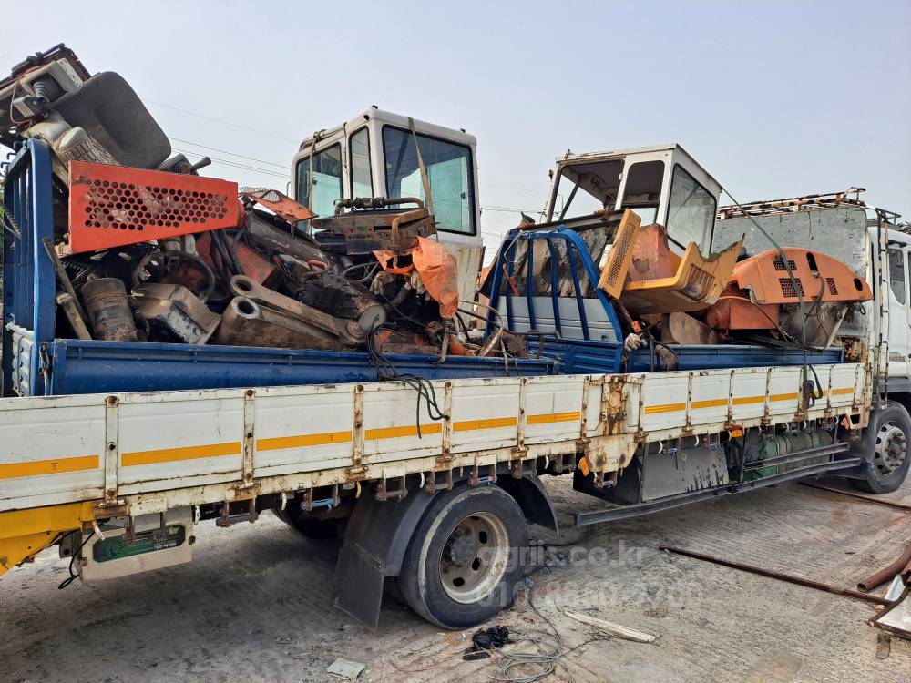 Excavator MX3 .s50  뒤우측면