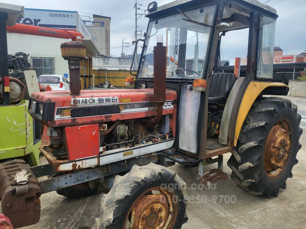 Shibaura Tractor ST-445 (46hp)