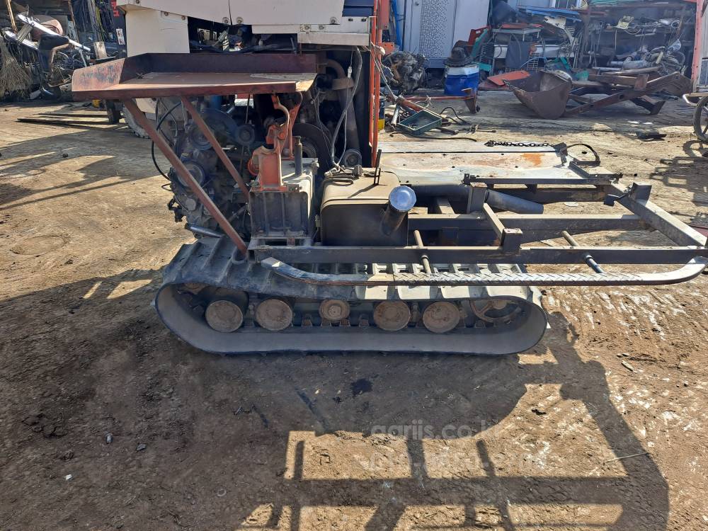 TYM 콤바인 C805G (5조식) 뒤우측면