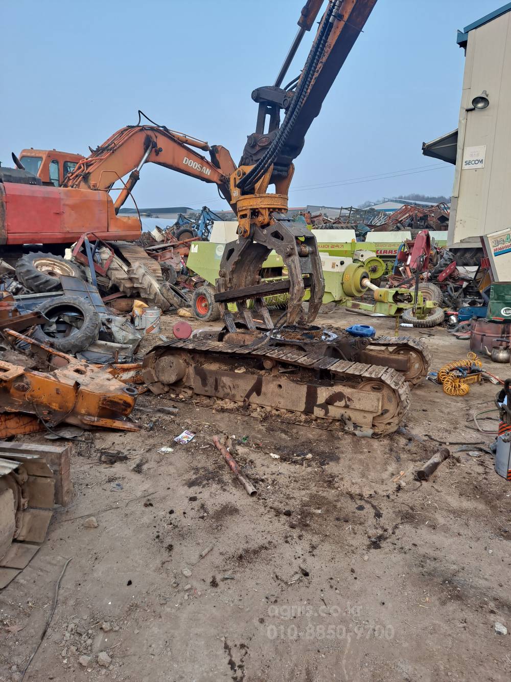 지게차 지게발.02부품삼성MX3 지게차 지게차지게발02굴착기부품 뒤우측면