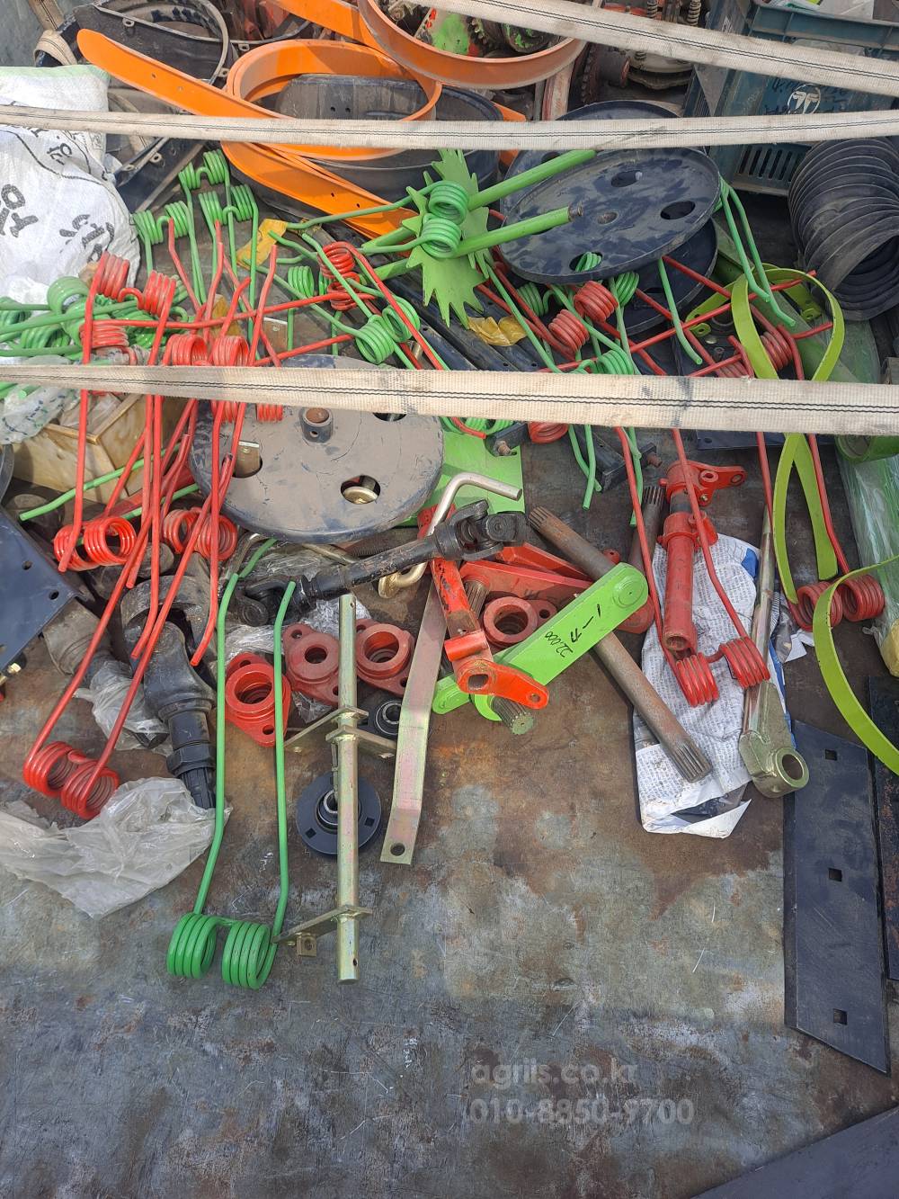 사각베일러 부품팝니다 사각베일러 삼원.뉴홀란드565.갈리아니.아세아 마탄트55