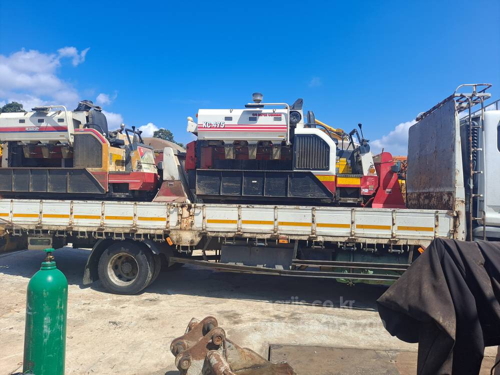 Kukje Combine Harvester KC475 (3Rows)