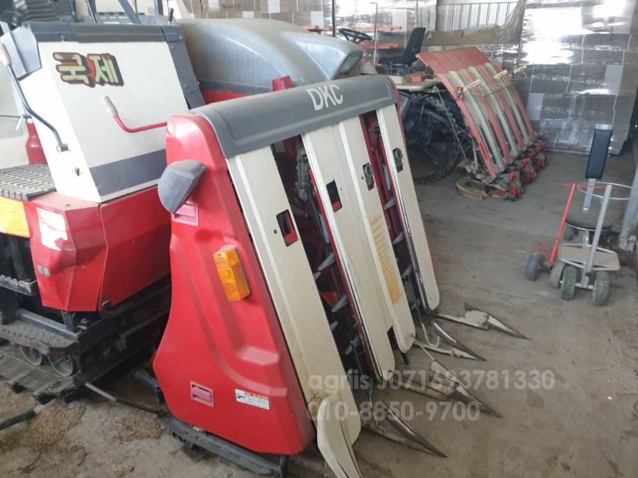 Kukje Combine Harvester DKC685 (4Rows)