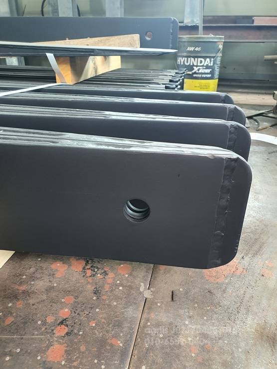 국산 지게차 지게차덧발지게차포크 뒤우측면