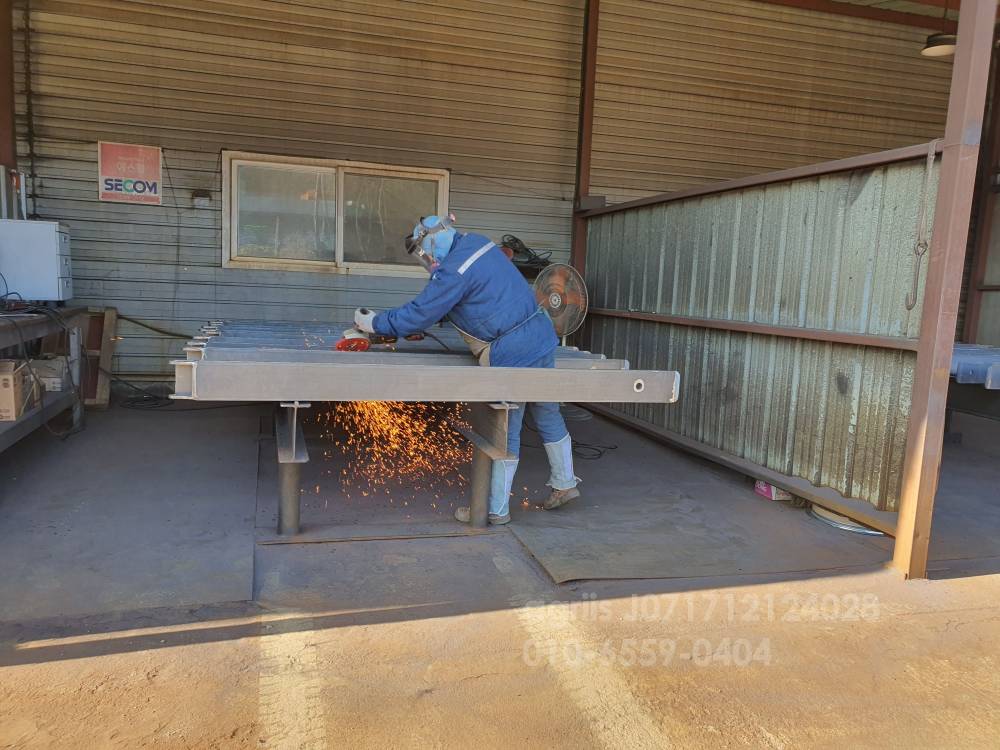 국내제작2개 1 지게차 지게차덧발 1톤8톤 뒤우측면