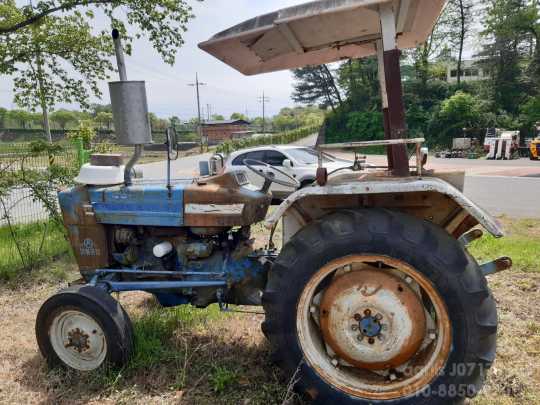 대동 트랙터 FORD포드3600 앞좌측면