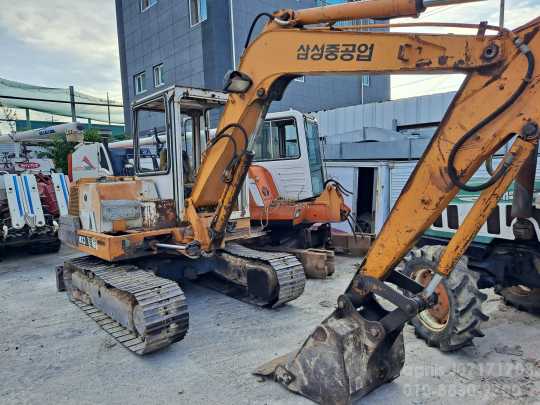 삼성 MX3.M 굴삭기 삼성Mx55.s50 02굴착기부품 .MX3.코베코020미니