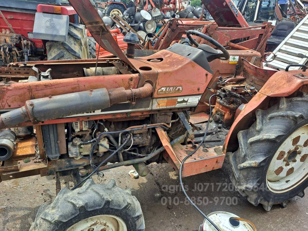 LS Tractor 금성25마력4기통.미쯔비시엔진.파워핸들 