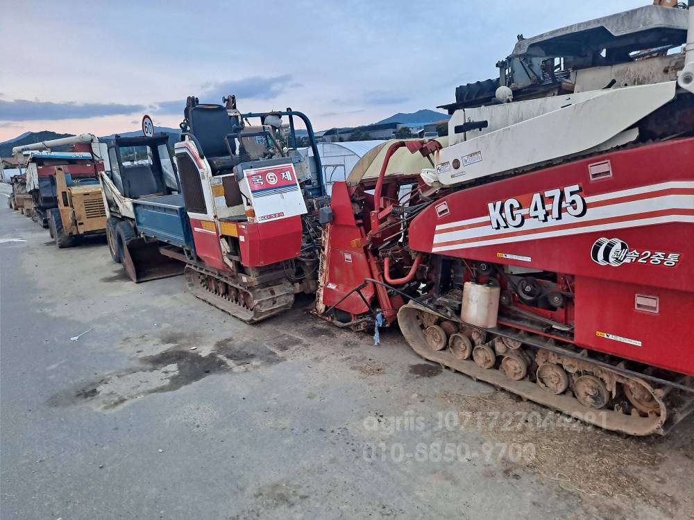 Kukje Combine Harvester EC600 (4Rows)