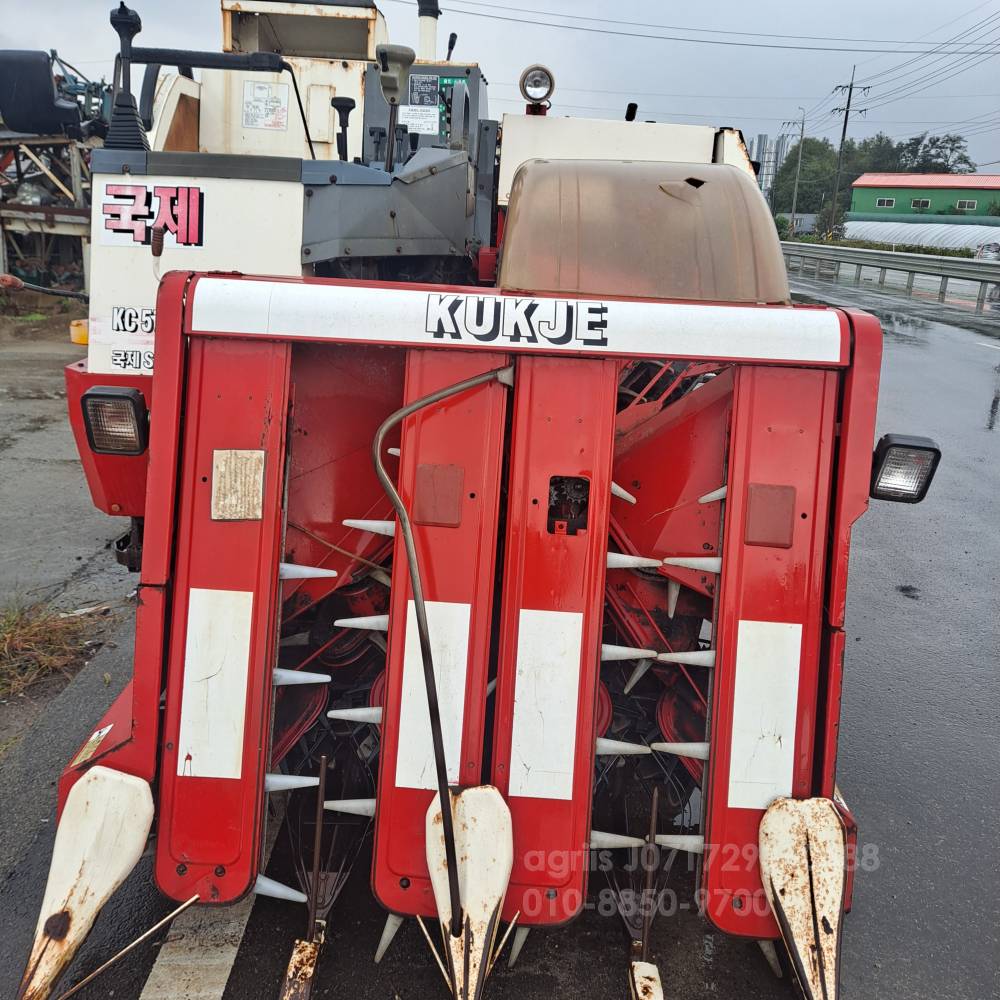 Kukje Combine Harvester KC575 (4Rows)