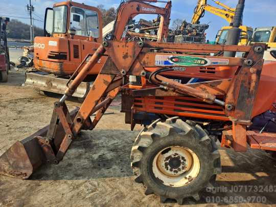 Daedong Tractor L4351 (43hp) 앞좌측면