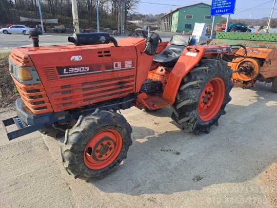 대동 트랙터 L3503 (35마력) 앞좌측면