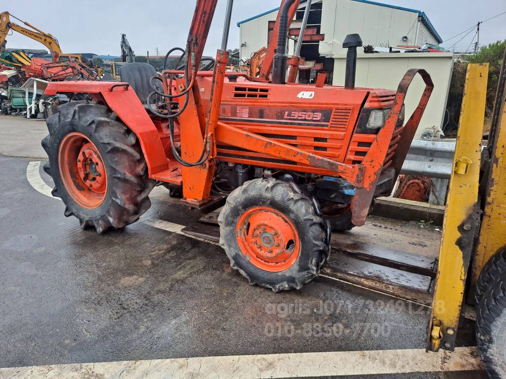 대동 트랙터 L3503 (35마력) 뒤우측면