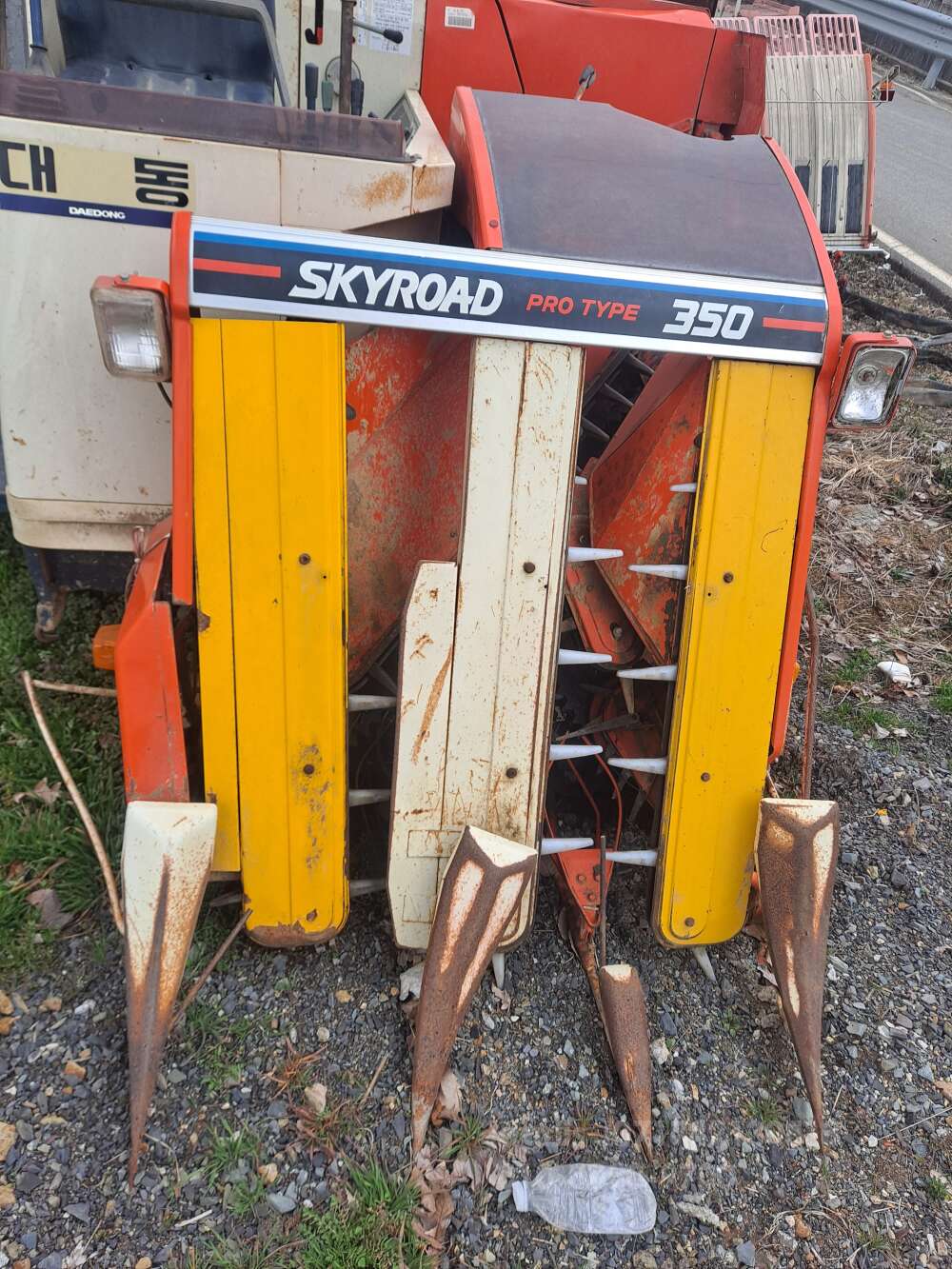 대동 콤바인 R1-350 (3조식)