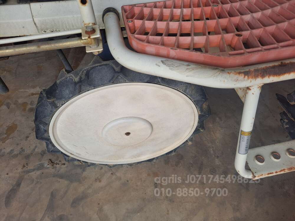 Daedong Rice transplanter S3-680 (6Rows)