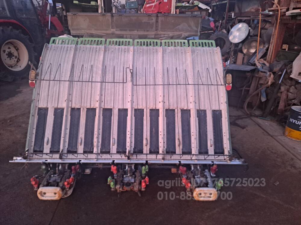 Daedong Rice transplanter DUO60 (6Rows) 뒤우측면