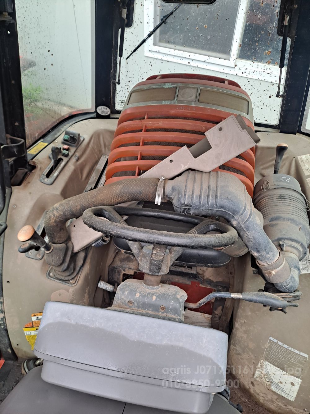 국제 트랙터 EF585 (58마력)