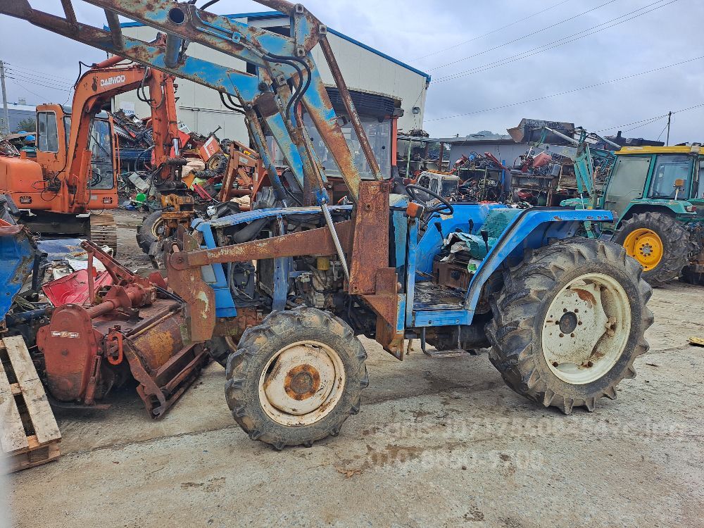 TYM 트랙터 TA43.4640 (46마력)