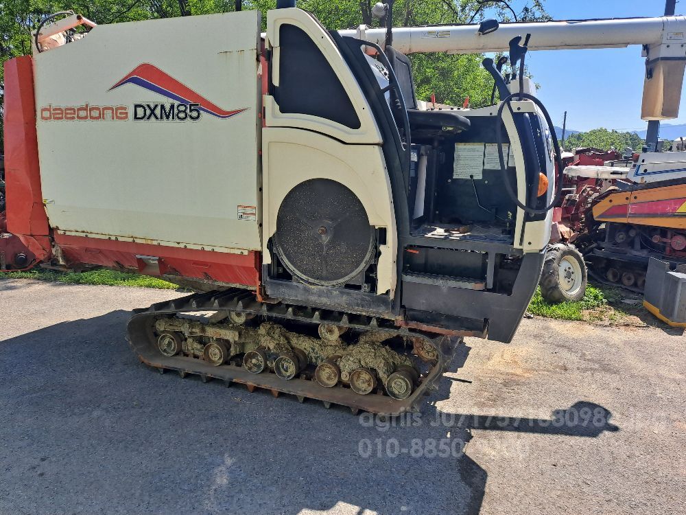 Daedong Combine Harvester (5조식) 