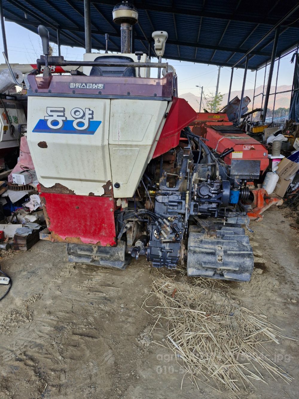 TYM Combine Harvester HU6500G (4Rows)