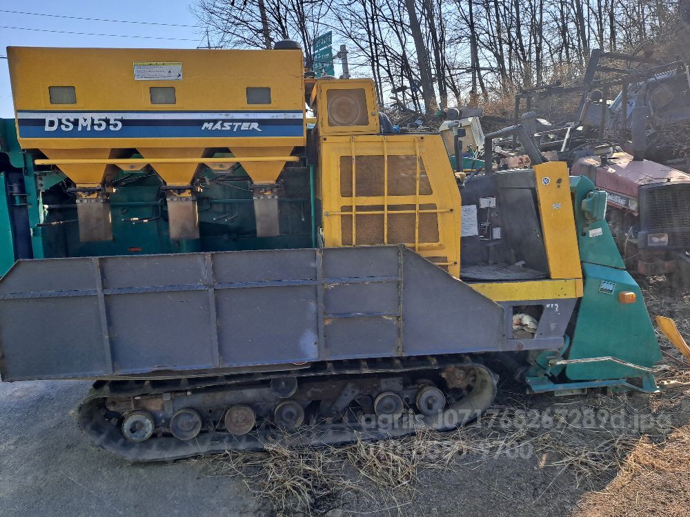 대동 콤바인 DSM-55 (4조식) 뒤우측면