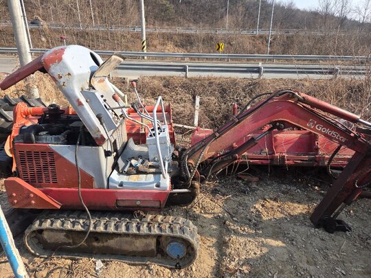 LS 굴삭기 GS7GX 엔진 주행모터. 펌프 등등