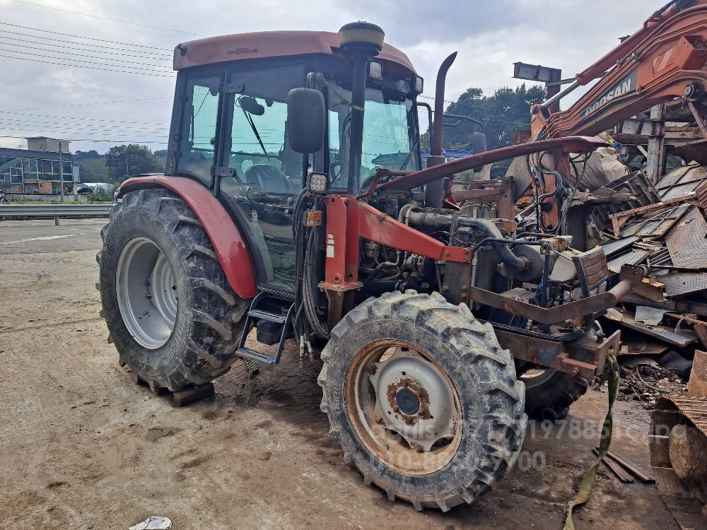 TYM Tractor T720 (72hp)