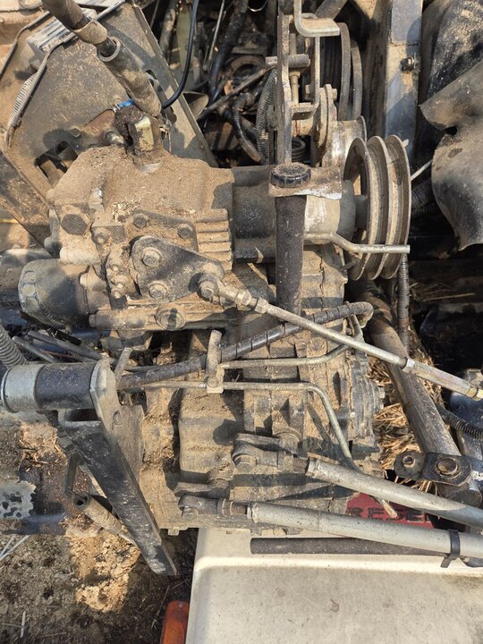 LS 콤바인 LC650G (4조식) HST,밋션 조합