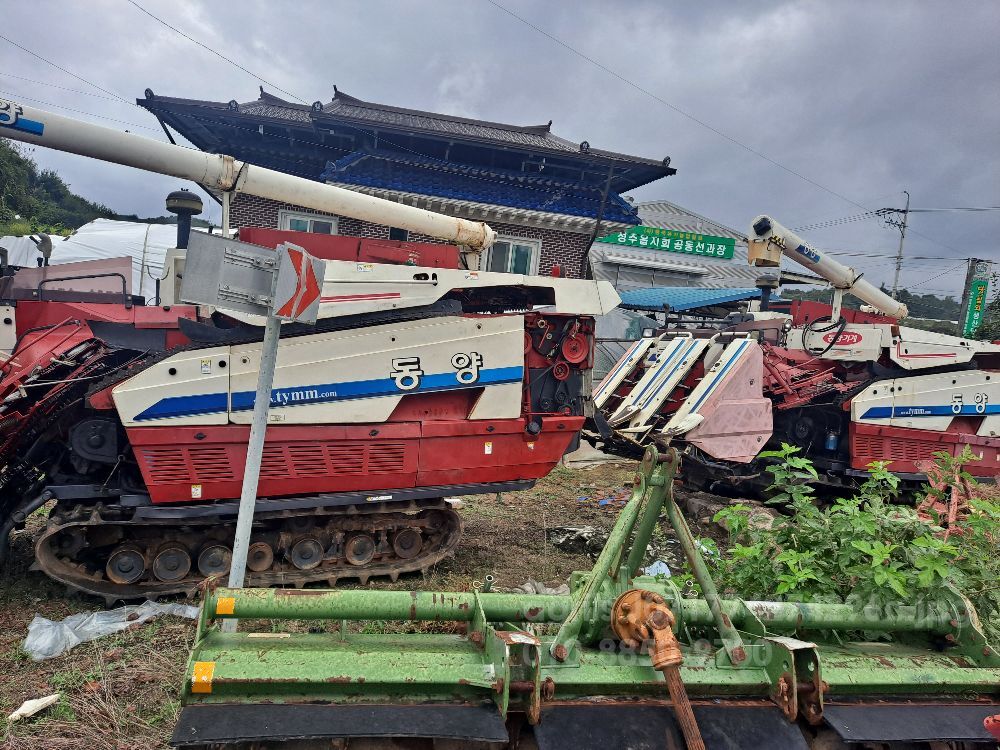 TYM Combine Harvester HU6500G (4Rows)