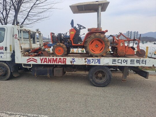 대동 트랙터 D19024WD (19마력) 전체.부분적으로