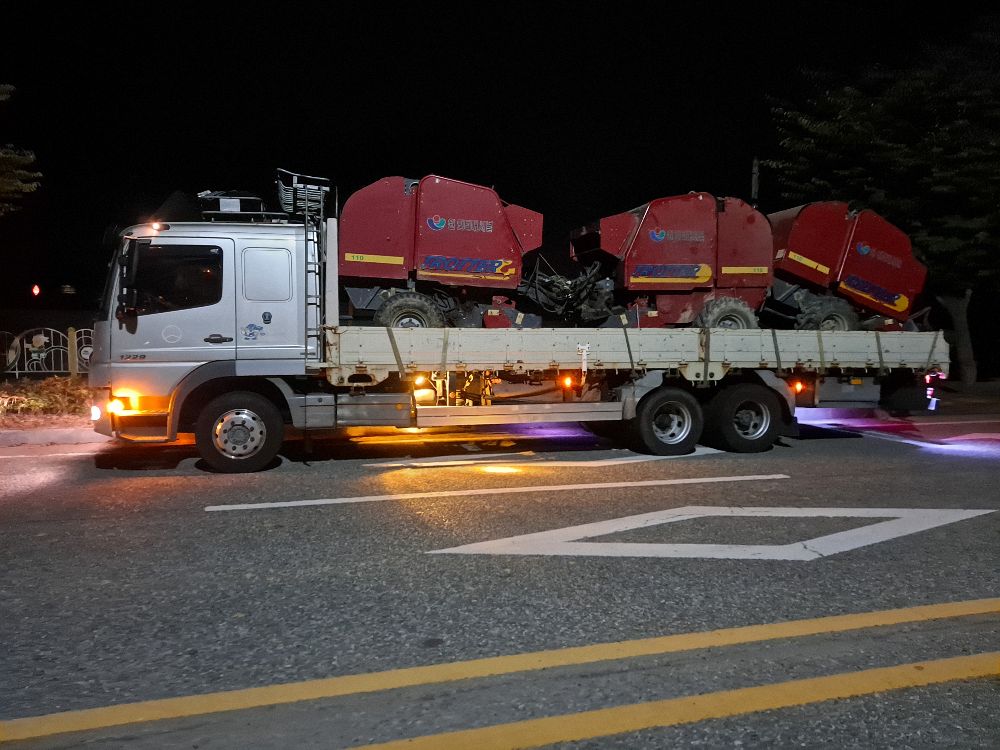 이태리.원인터네션널0 원형베일러 이태리(페리보리)110 아세아사각베일러55와 교환 돼요