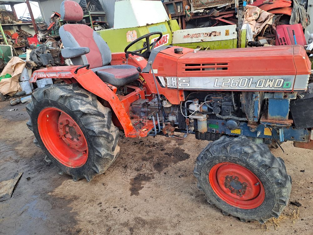 Daedong Tractor L2601 (26hp)