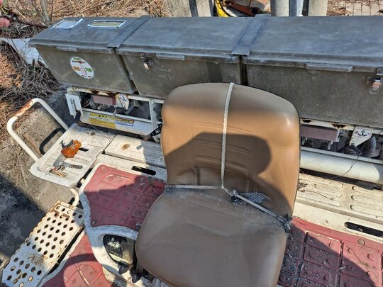 얀마 이앙기 VP8D (8조식) 전체.부분적으로