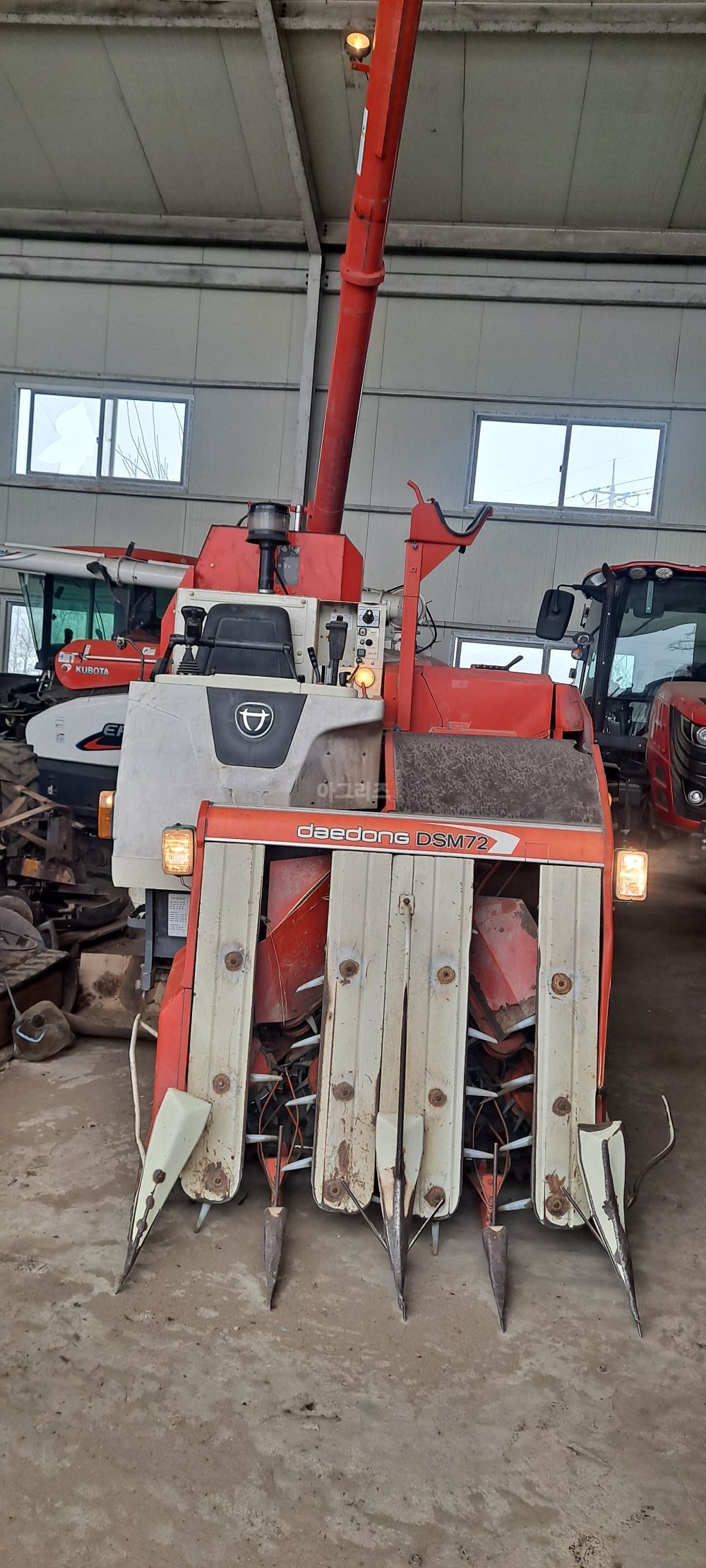 대동 콤바인 DSM72 (4조식)