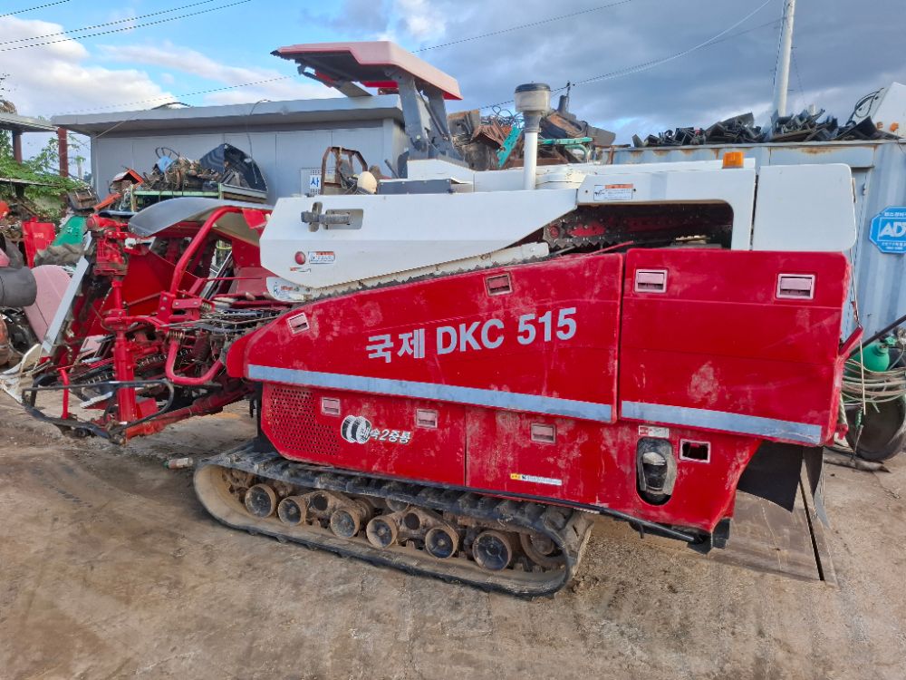 Kukje Combine Harvester DKC515 (4Rows)