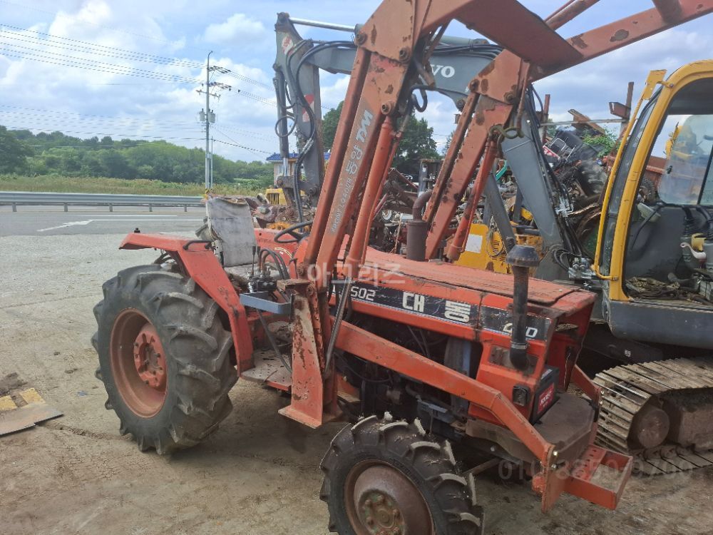 대동 트랙터 L3502 (35마력) 뒤우측면