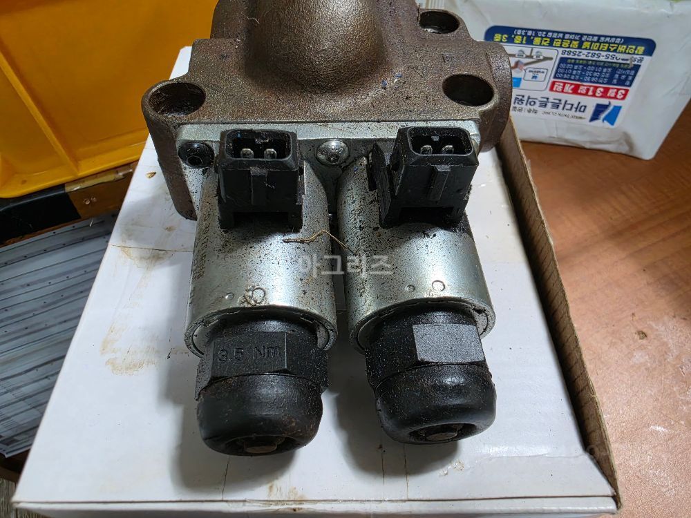 TYM 트랙터 T720 (72마력)
