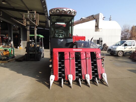 Yanmar Combine Harvester YH6115 (6Rows)