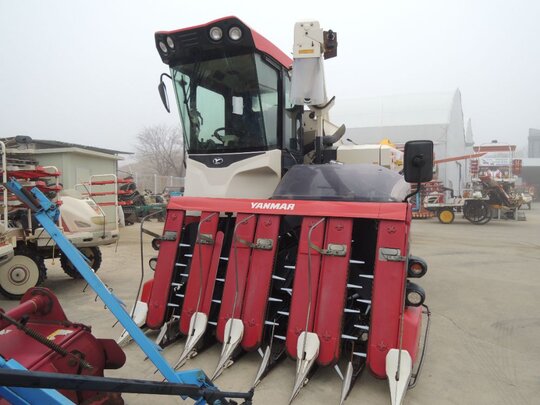 Yanmar Combine Harvester AW7114 (7Rows)