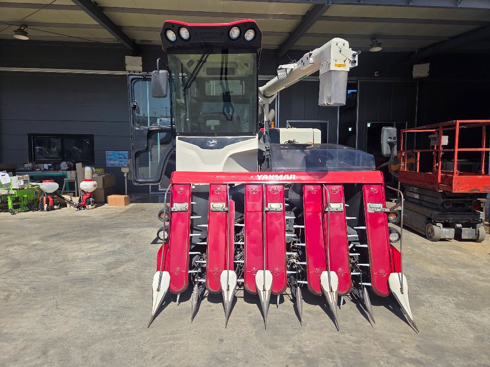 Yanmar Combine Harvester AW7114 (7Rows)