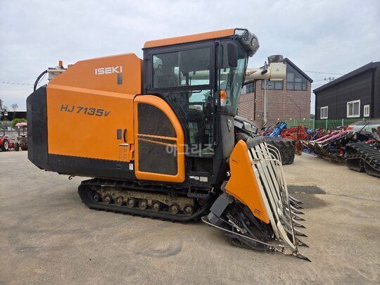 TYM 콤바인 HU7135 (7조식)