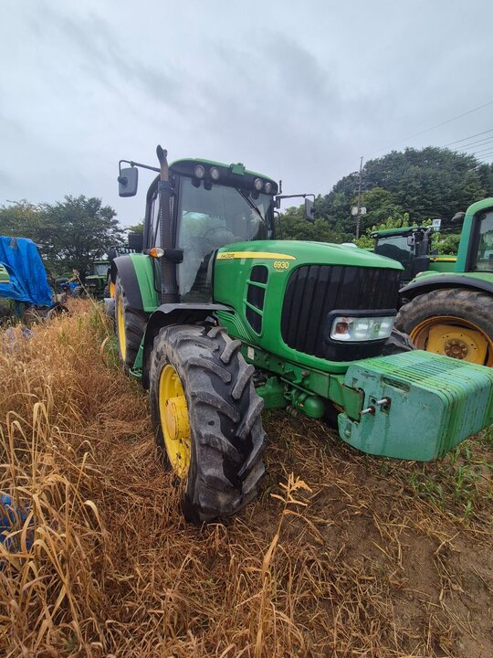 JohnDeere Tractor 6930 (150hp)