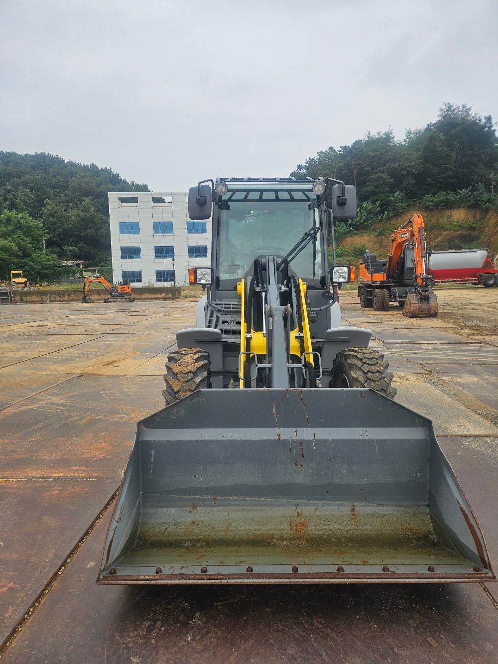 독일WACKER 로더 5055 뒤우측면