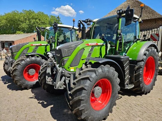 펜트 트랙터 Fendt 724